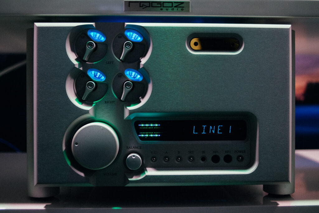 Chord - bardzo ciekawy, industrialny, futurytyczny design z którego słynie